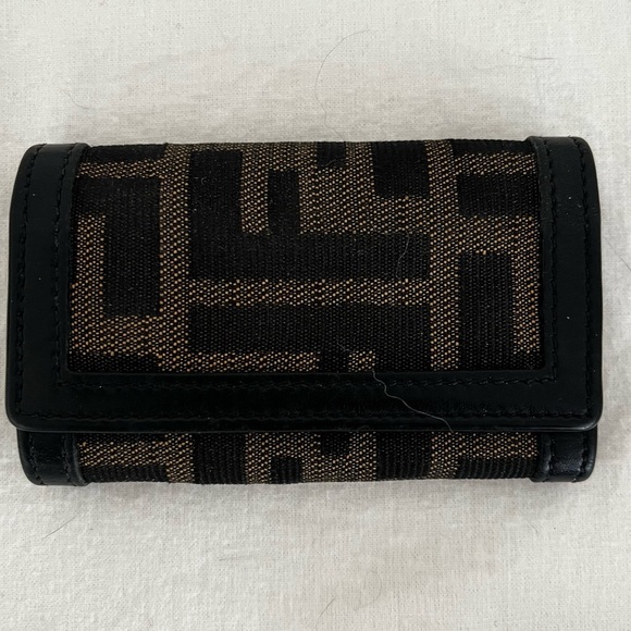 FENDI Zucca Canvas 4-Hook Key Holder Tobacco & Black COA Card Authentic Vintage